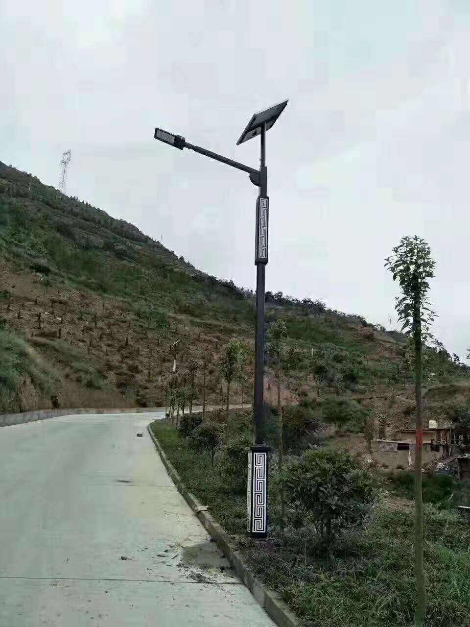 伊宁县仿古太阳能路灯